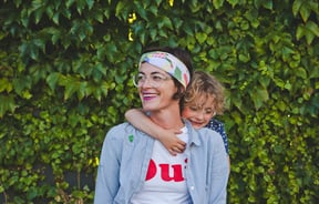 A photo of Rachel Savage with her children.