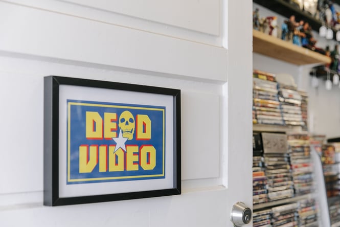 Dead Video sign.