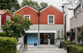 Laneway and exterior of Astor Bristed Gallery in Arrowtown.