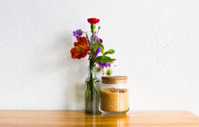 Flowers and sugar as table setting.