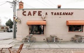 The exterior of Muddy Creek Cafe Omakau Central Otago.