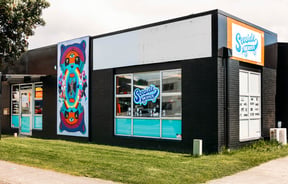 Exterior of the Seaside Skates store.