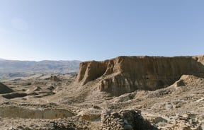 A dusty hill in Central Otago.