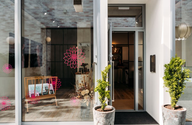 The entrance to Alice Herald jewellery store in Wanaka.
