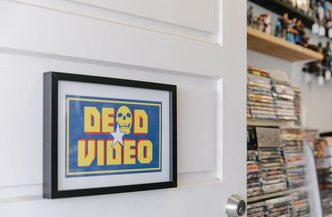 Dead Video sign.