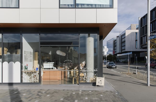 Bakery exterior of Fluffy Bake Shop.