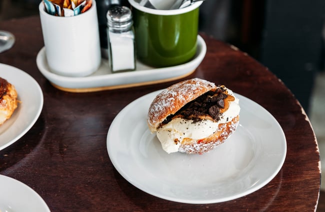 Pastry on the table at Janus Bakkerij.