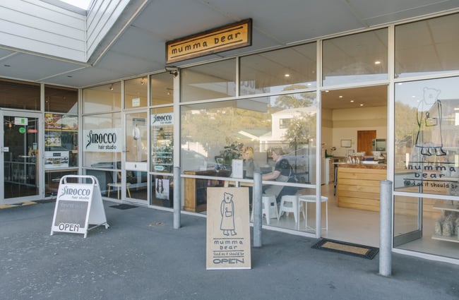 Exterior of Mumma Bear's retail space.