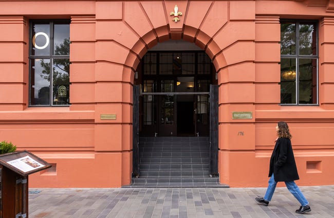 Customer walks into Naveya & Sloane Jewellery building.