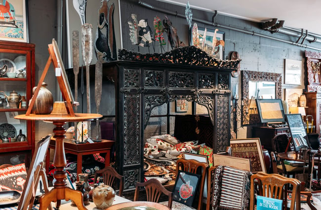 Chairs, cushions, art and more at Oásis in Ōamaru