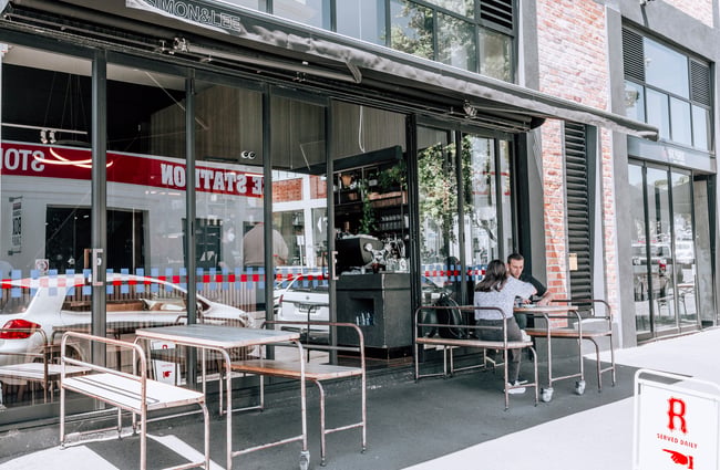 People dining outside at Simon and Lee, Auckland.