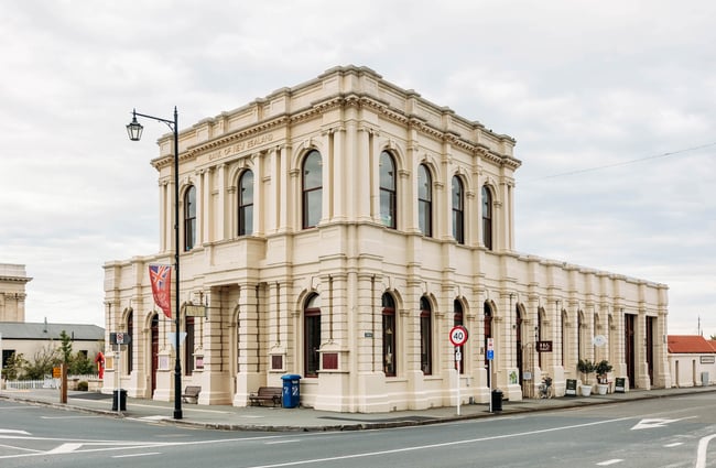 Exterior of Old Bank of New Zealand building in Ōamaru