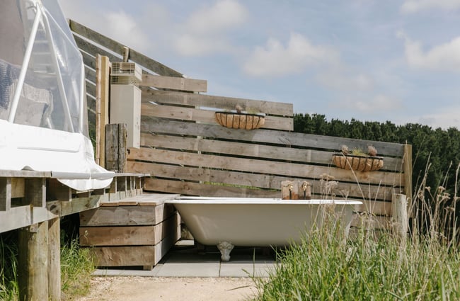 Outdoor bathing area at the Valley Views Glamping in Waitaki.