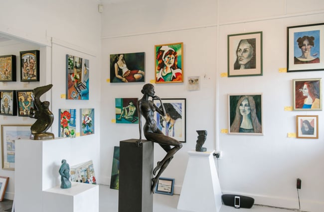 A sculpture of a woman reclining York Street Gallery in Timaru.