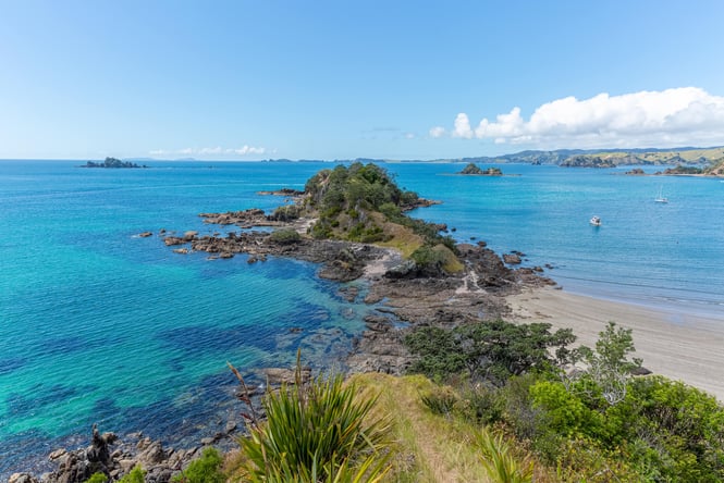 Bright blue ocean at Ōakura in Taranaki.