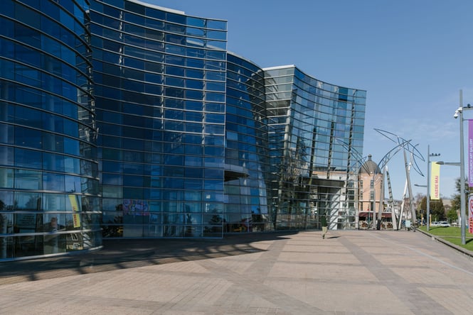Glass facade of Christchurch Art Gallery
