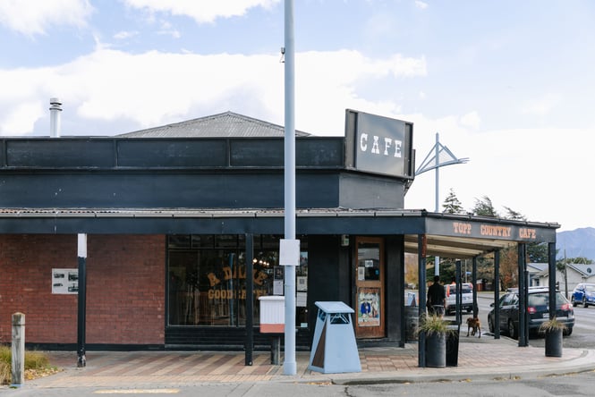 The front of the Topp Country Cafe on a sunny day.