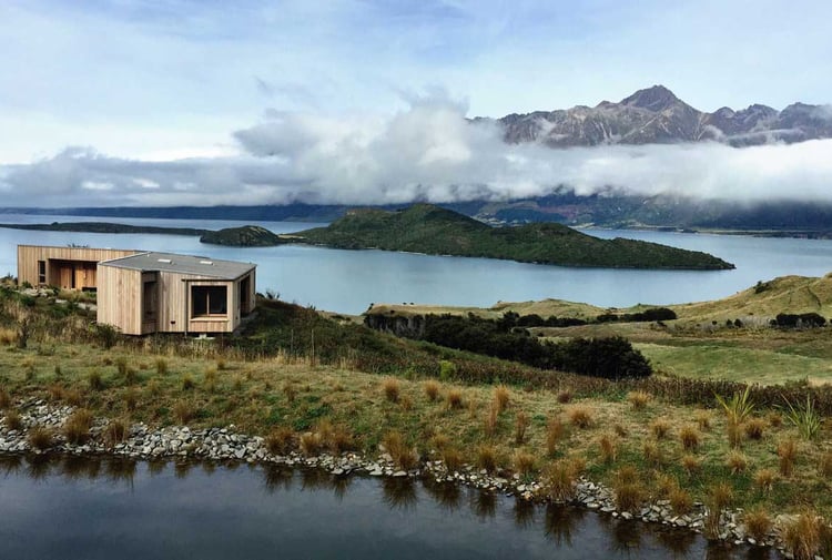 Cabin with stunning view of lake at Aro Hā, Glenorchy.