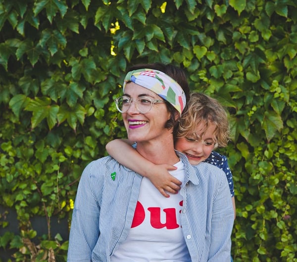 A photo of Rachel Savage with her children.