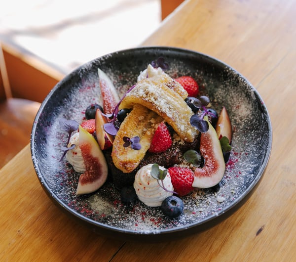 French toast with bananas and figs.