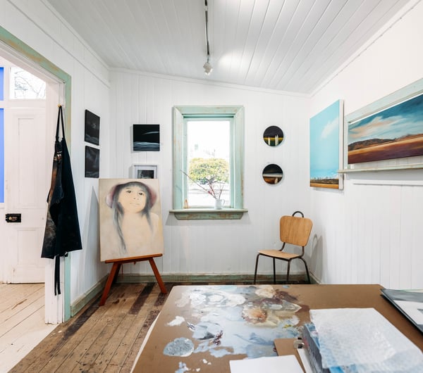 The inside of Stardust Gallery Naseby Central Otago.