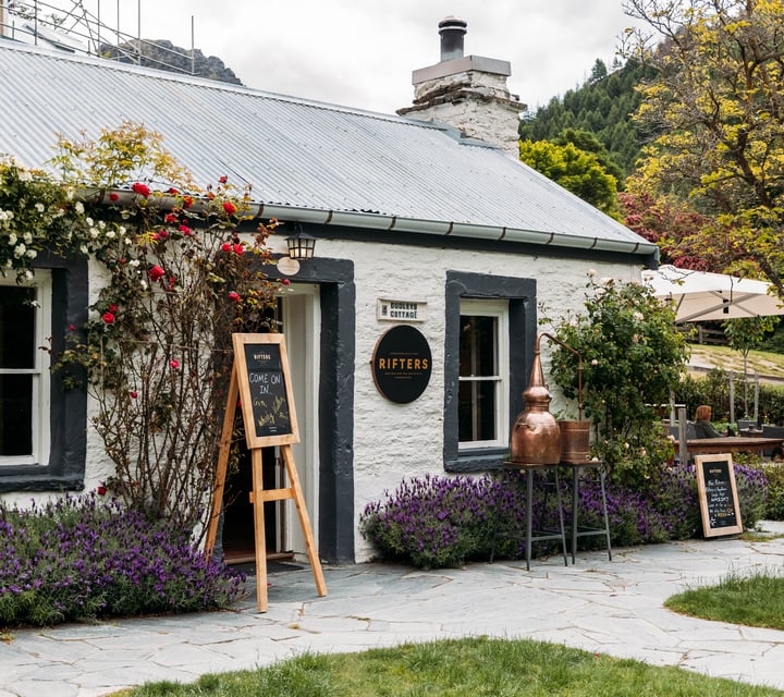 Exterior view of Arrowtown's Rifters Tasting Room.