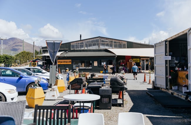 The outdoor area of Wastebusters Wanaka.