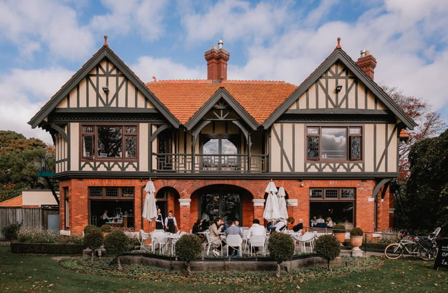 Exterior of Mona Vale Homestead & Pantry.