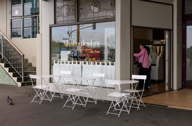 The exterior of Maison des Lys on the street in Auckland.