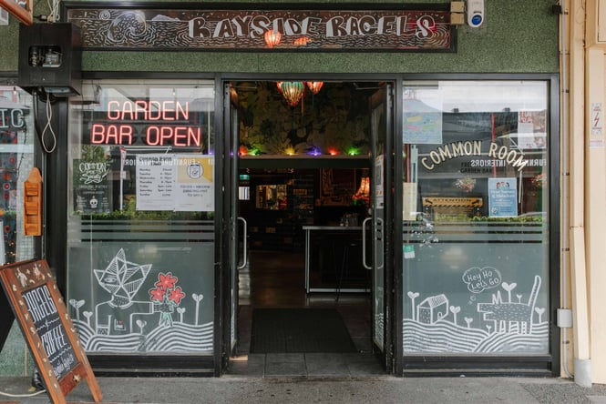 The entrance to Bayside Bagels.
