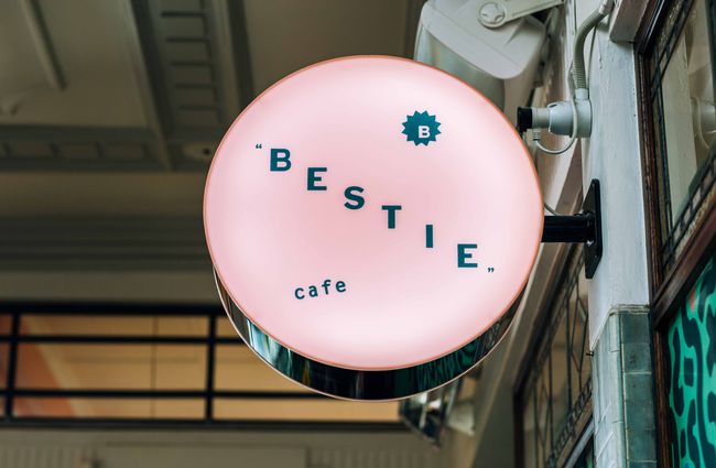 Bestie cafe sign.