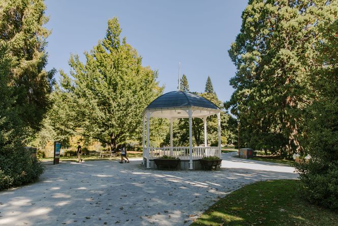 A rotunda at Queenstown Gardens.